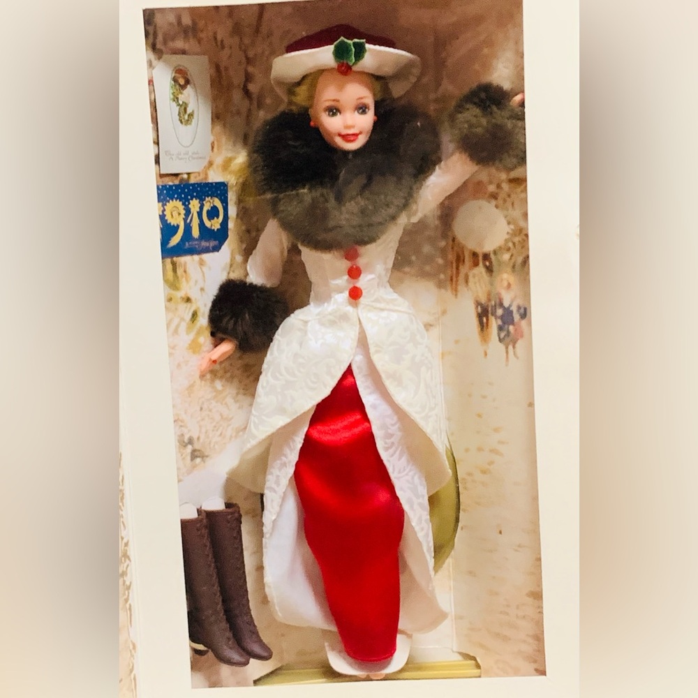 Holiday Memories Barbie Doll “1995” Special Edition Vintage Hallmark “NWT”